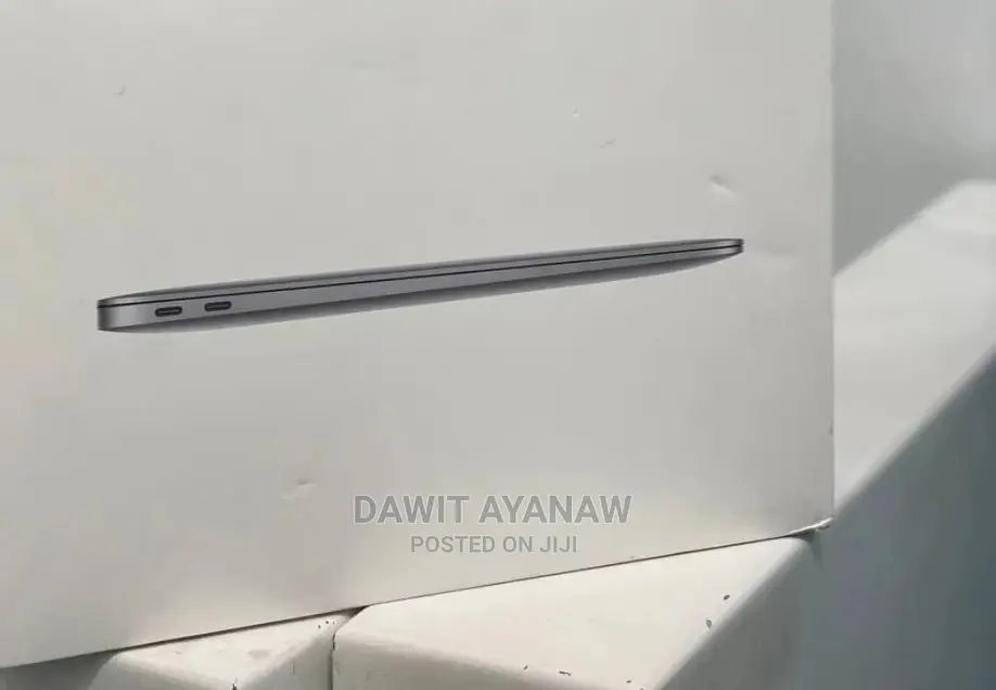 New Laptop Apple MacBook Air 2020 8GB Apple M1 SSD 256GB