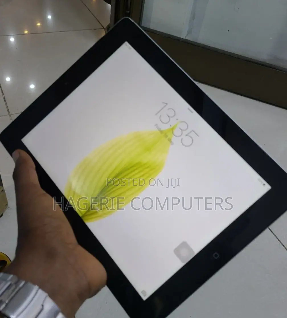 New Apple iPad 3 Wi-Fi + Cellular 32 GB Silver