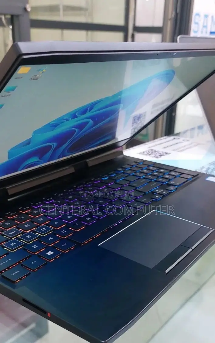 New Laptop HP Omen 15-Ce0xx 16GB Intel Core I7 HDD+SSD 128GB