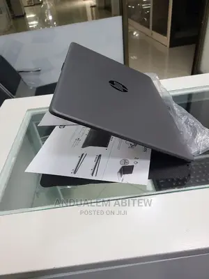 New Laptop HP Stream Notebook 8GB Intel Core I5 SSHD (Hybrid) 1T