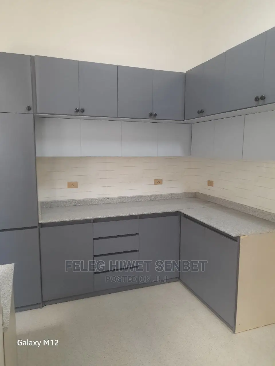 Furnished 5bdrm Villa in አአ, Bole for sale