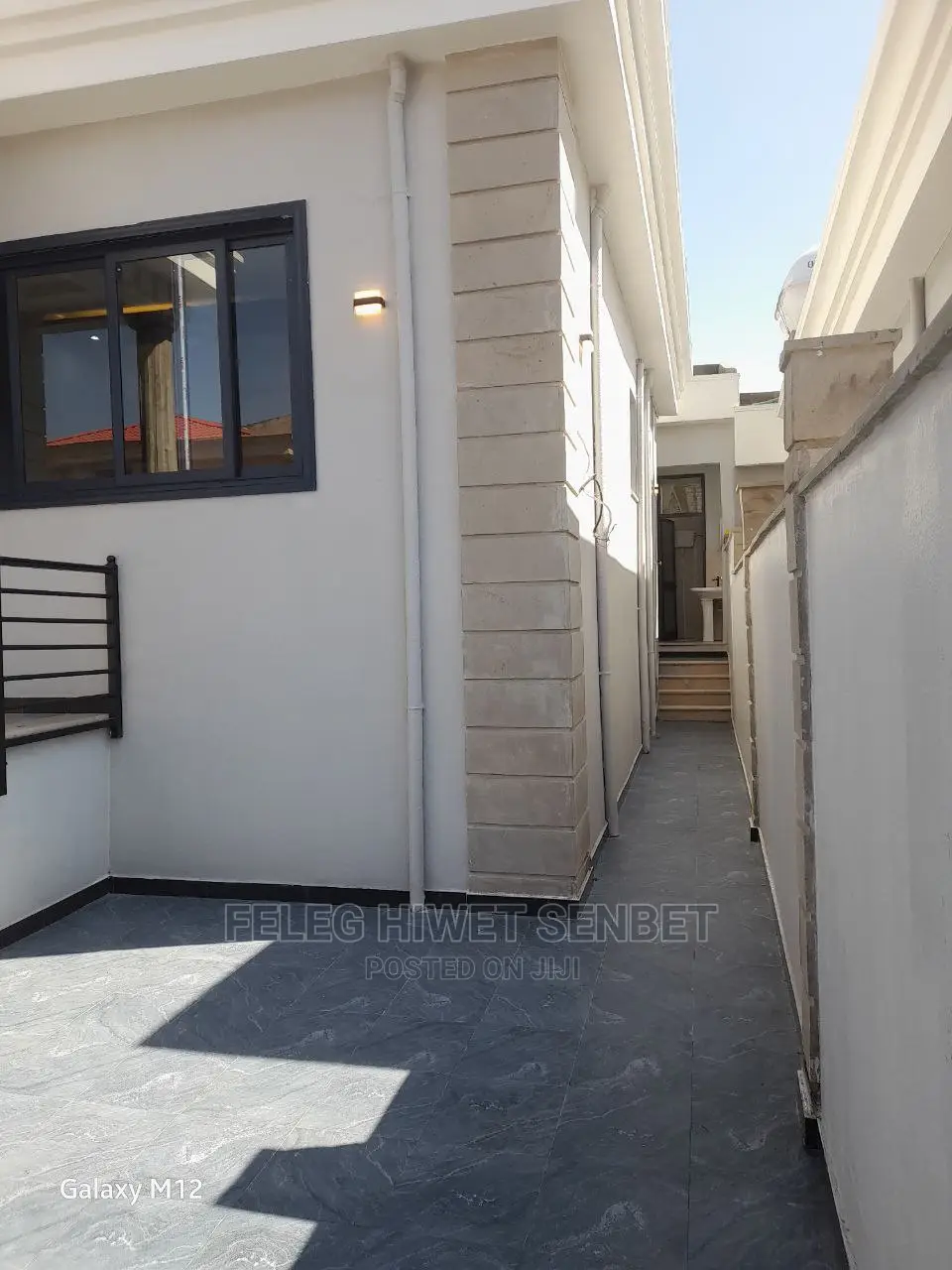 Furnished 5bdrm Villa in አአ, Bole for sale
