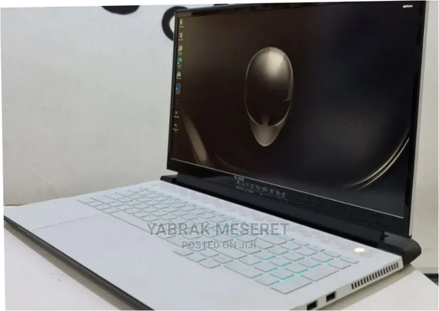 New Laptop Alienware M17x R2 1.5GB AMD Ryzen 7 SSD 3T