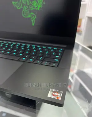 New Laptop Razer Blade Advanced 16GB AMD Ryzen 9 SSD 1T