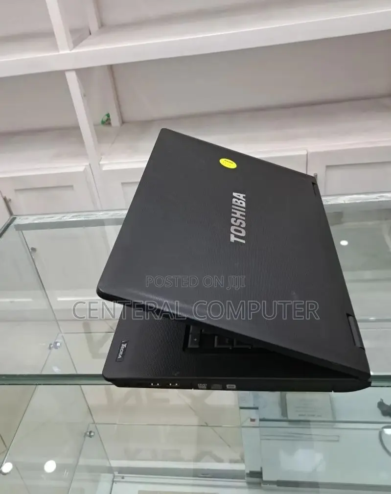 Laptop Toshiba Satellite C50A 8GB Intel Core I5 HDD 1T