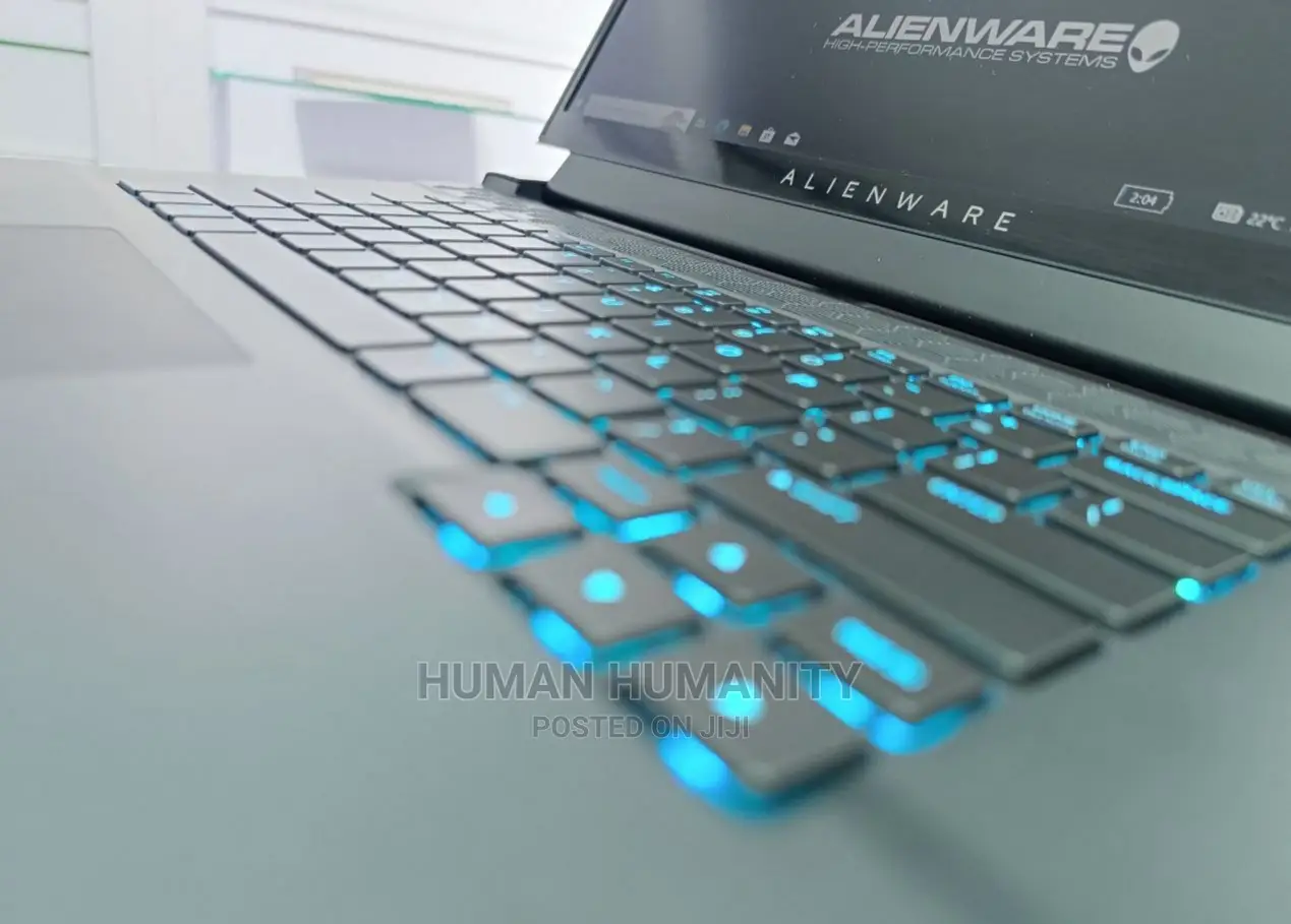 New Laptop Dell Alienware 17 R4 16GB Intel Core I9 SSD 1T