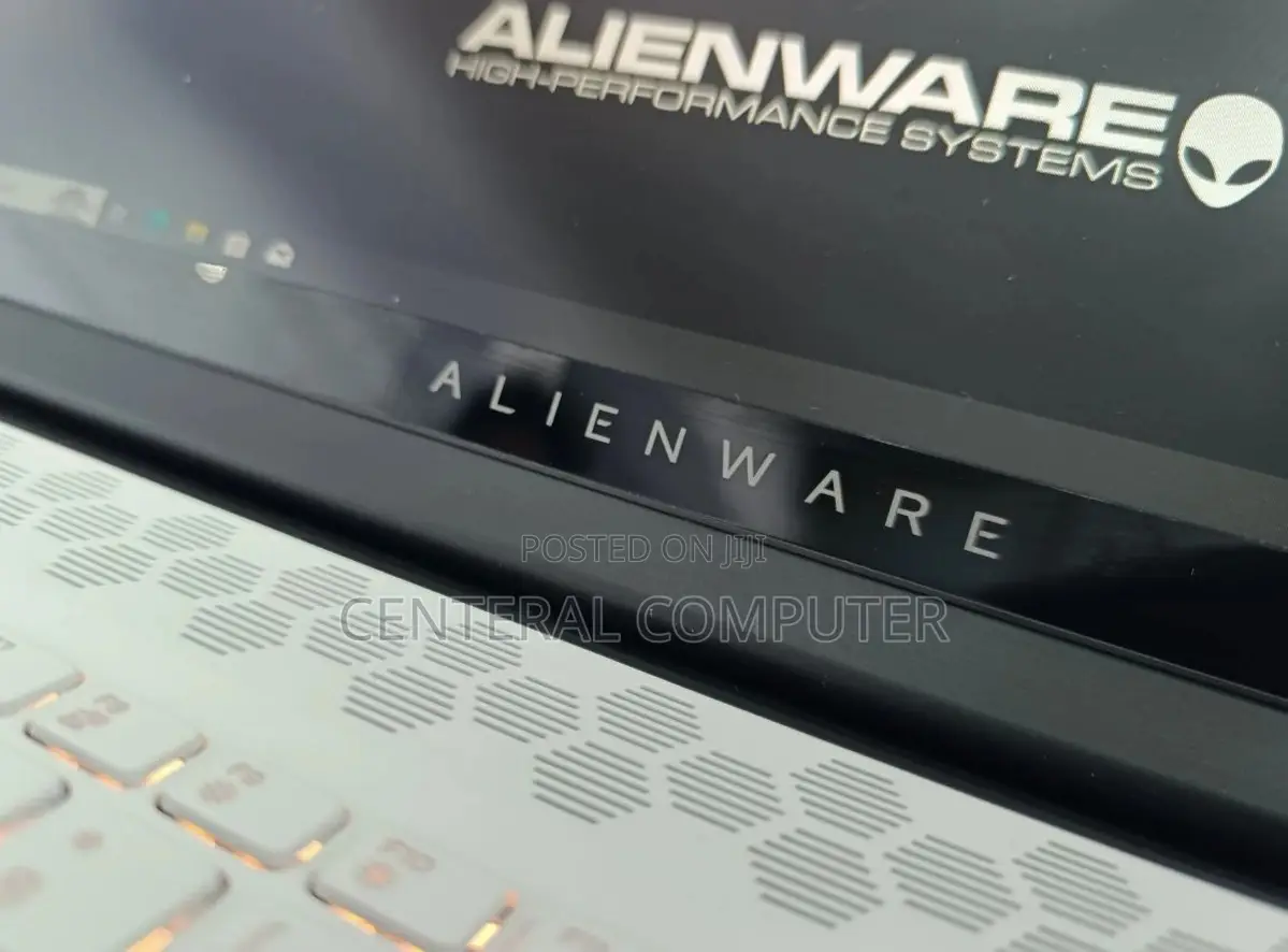New Laptop Alienware Area-51m 16GB Intel Core I9 SSD 1T