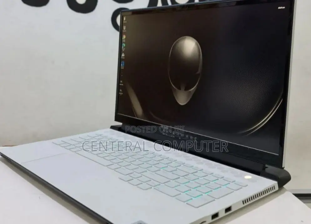 New Laptop Alienware Area-51m 16GB Intel Core I9 SSD 1T