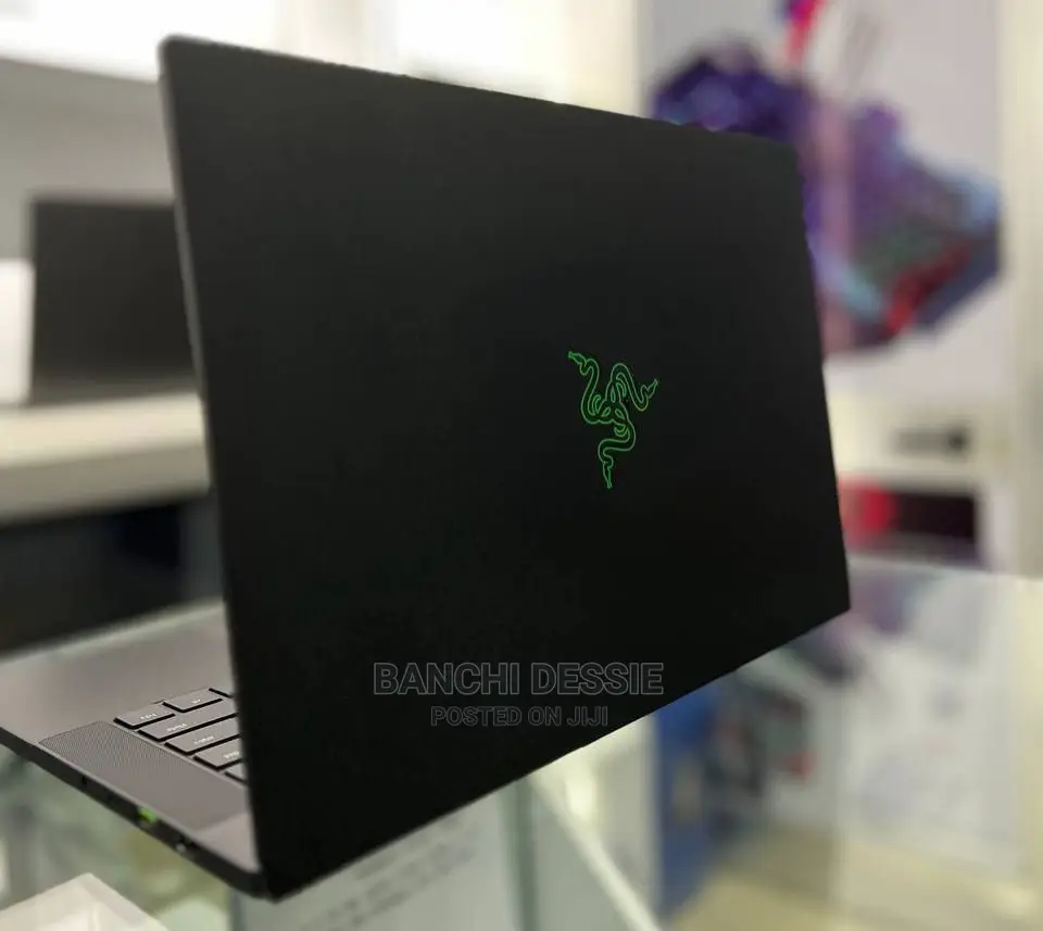 New Laptop Razer Blade 16GB AMD Ryzen 9 SSD 1T