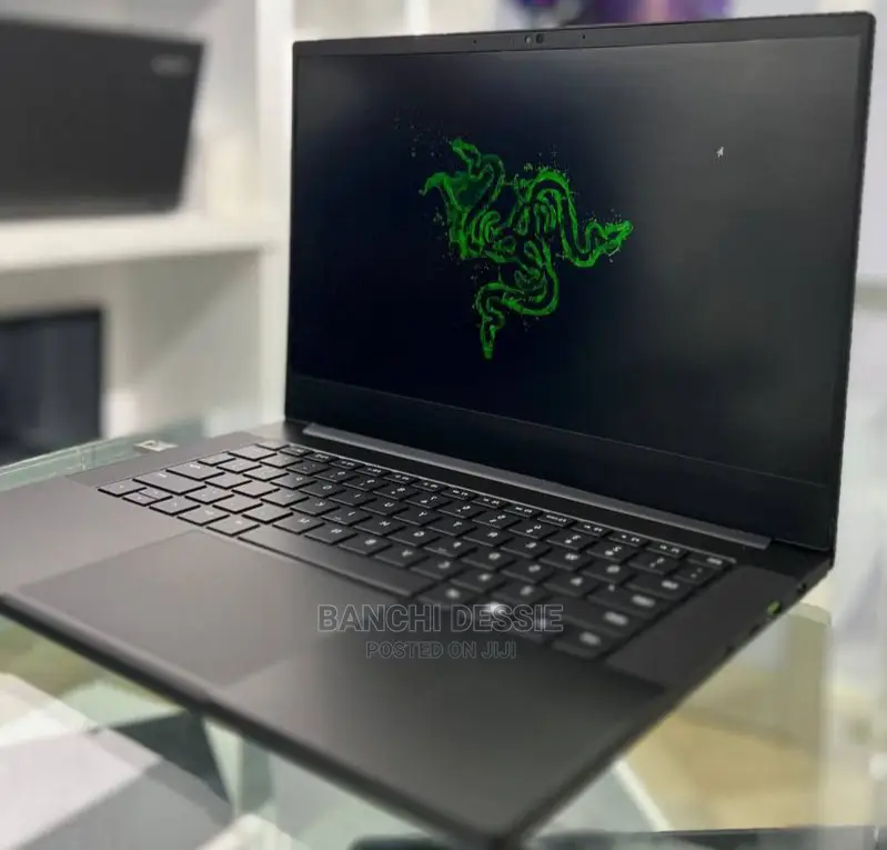 New Laptop Razer Blade 16GB AMD Ryzen 9 SSD 1T