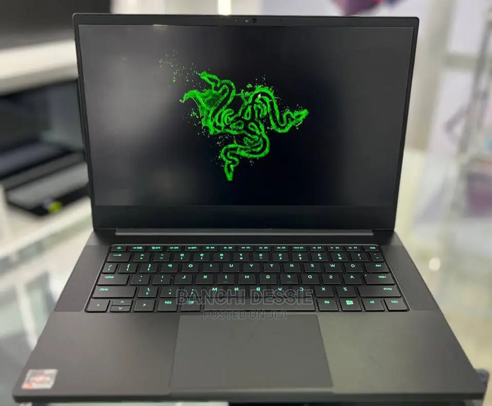 New Laptop Razer Blade 16GB AMD Ryzen 9 SSD 1T