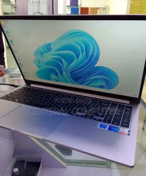 New Laptop Samsung Notebook 9 8GB Intel Core I5 SSD 512GB