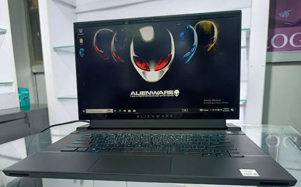 New Laptop Alienware M17x R2 32GB Intel Core I9 SSD 1T