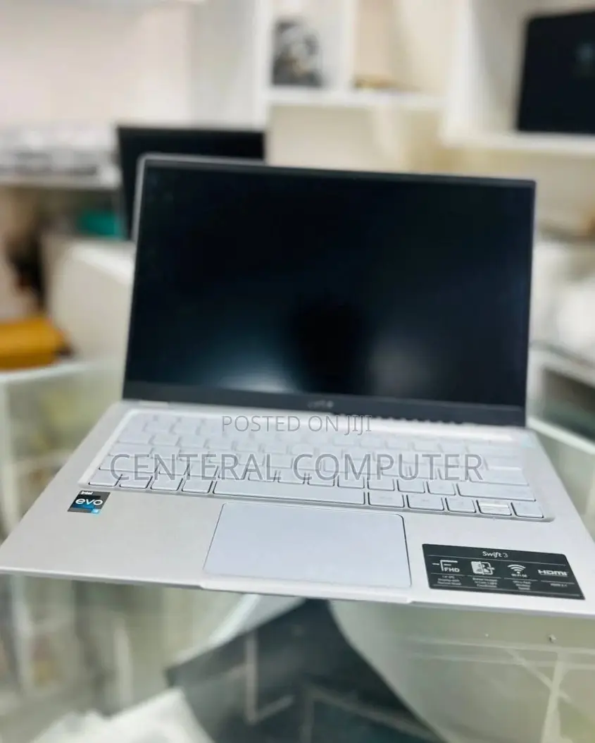 New Laptop Acer Swift 1 16GB Intel Core I7 SSD 512GB