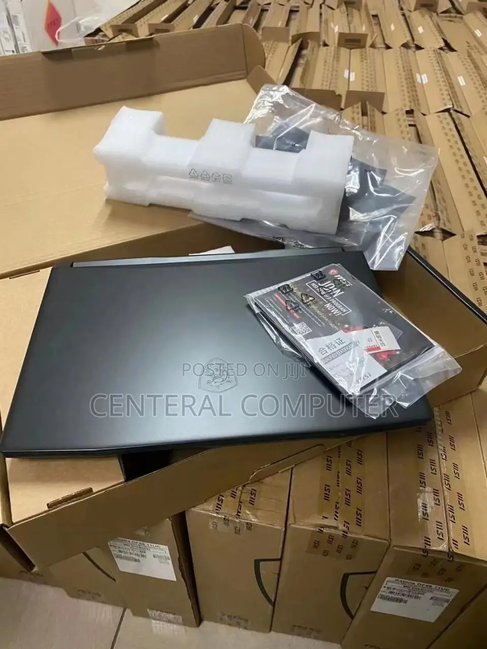 New Laptop MSI GE66 Raider 10SGS 16GB Intel Core I7 SSD 1T