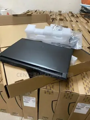 New Laptop MSI GE66 Raider 10SGS 16GB Intel Core I7 SSD 1T