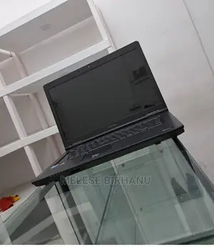 Photo - New Laptop Toshiba Satellite U40 8GB Intel Core I5 HDD 1T