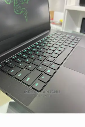 Photo - New Laptop Razer Blade 16GB AMD Ryzen 9 SSD 1T