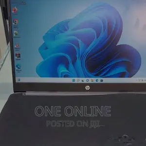 New Laptop HP 8GB Intel Core I7 HDD 1T