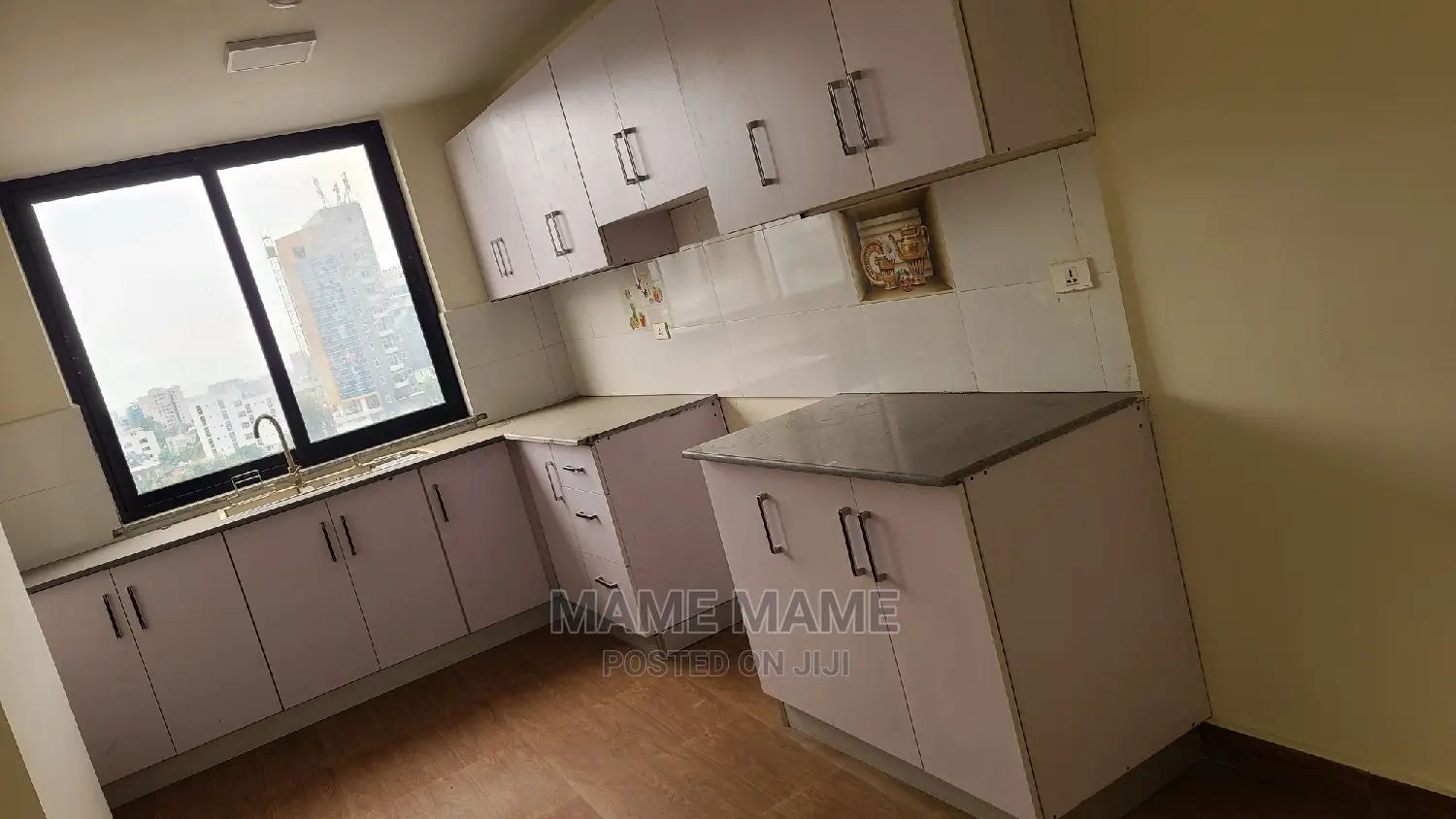 4bdrm Apartment in Addis Abeba, Yeka for Rent