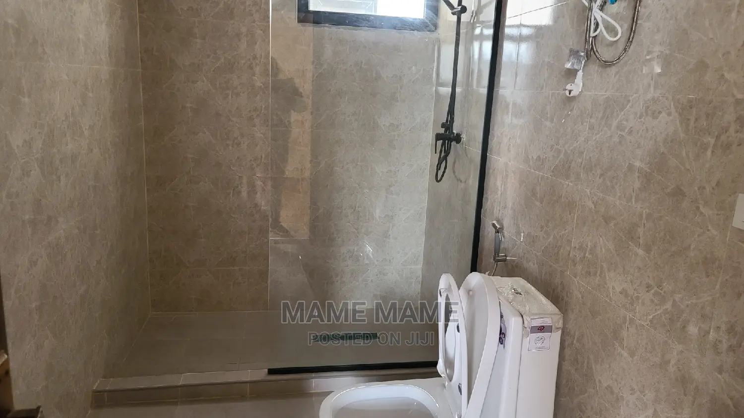 4bdrm Apartment in Addis Abeba, Yeka for Rent