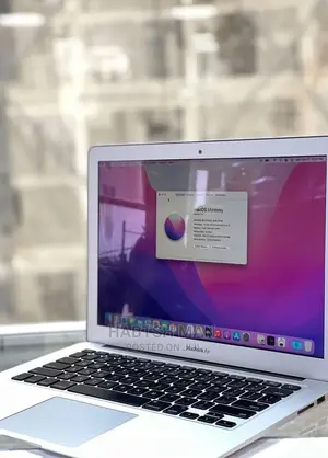 New Laptop Apple MacBook 2014 4GB Intel Core I5 SSD 128GB