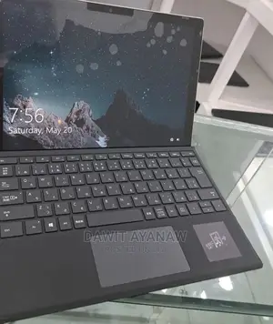 New Laptop Microsoft Surface 8GB Intel Core I5 SSD 128GB