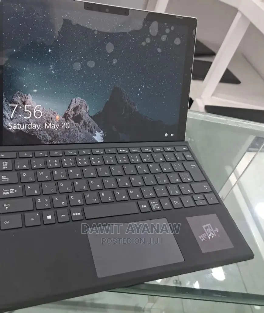 New Laptop Microsoft Surface 8GB Intel Core I5 SSD 128GB