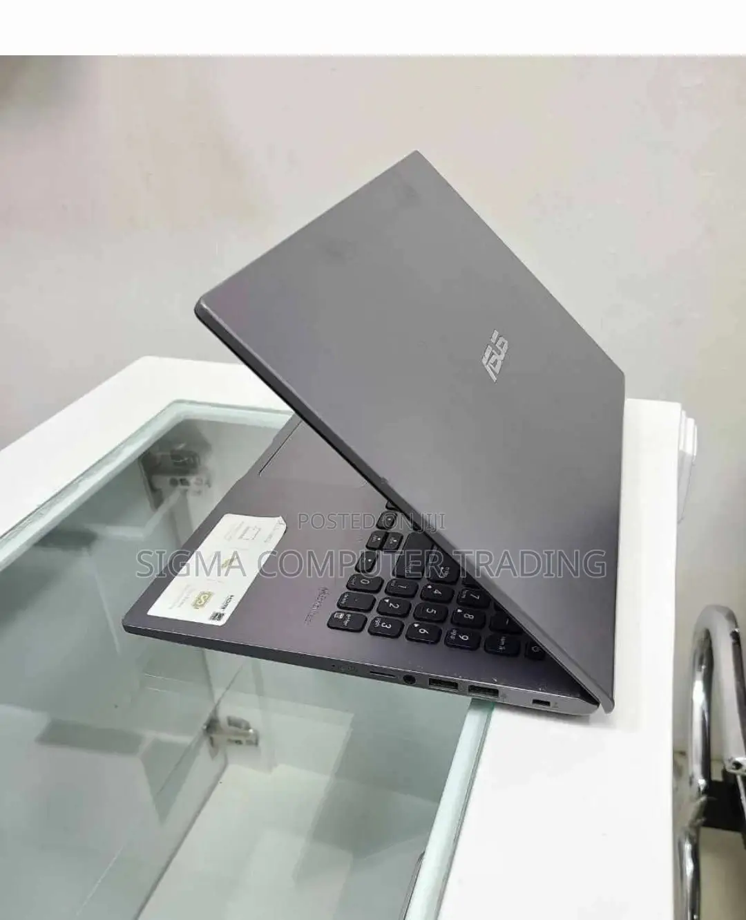 New Laptop Asus VivoBook 15 X505BA 8GB AMD SSD 256GB