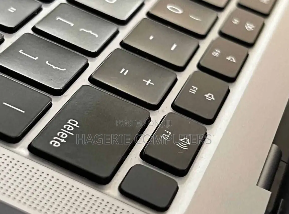 New Laptop Apple MacBook Air 8GB Apple M1 SSD 256GB