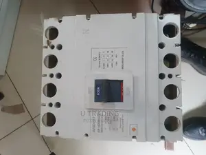 Photo - Circuit Breaker 630A 4 Pole