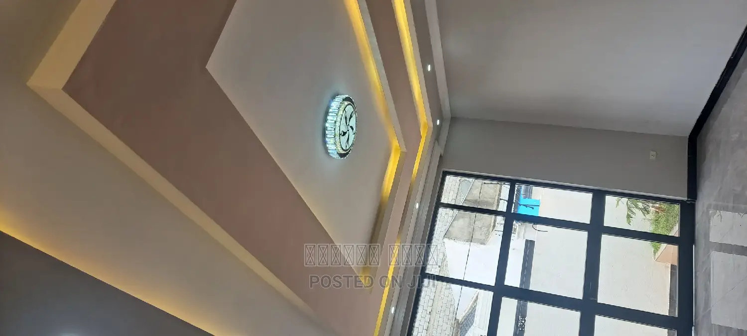 Furnished 4bdrm House in Vila, Bole for Sale