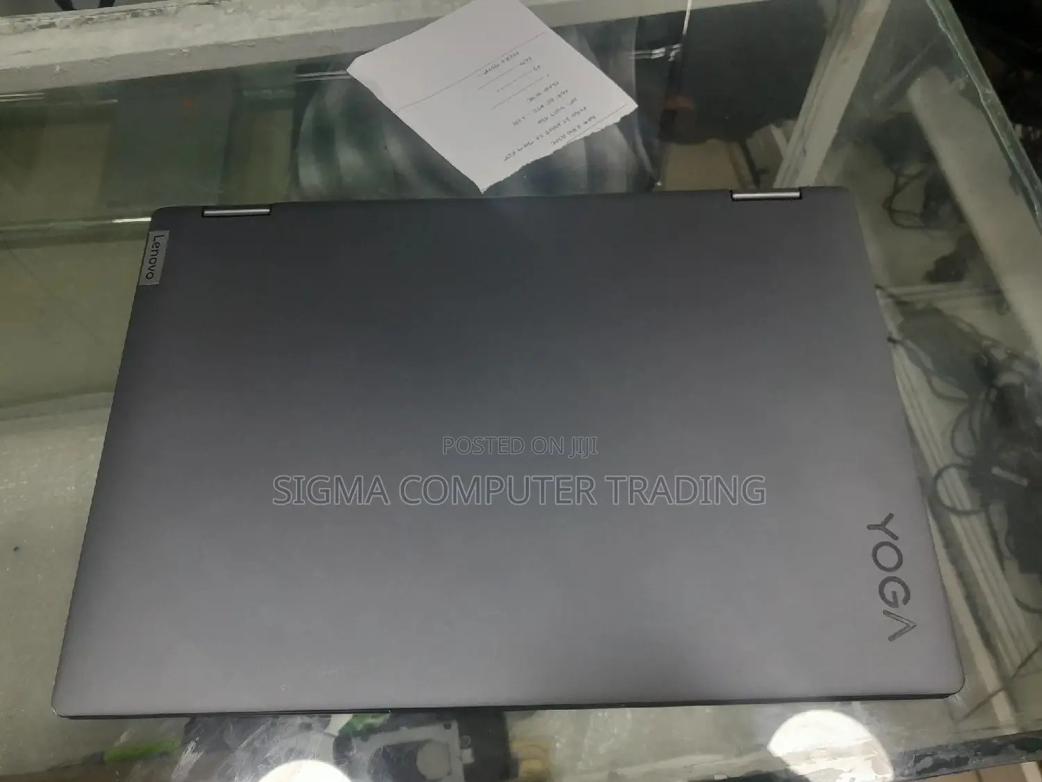 New Laptop Lenovo Yoga 700 8GB Intel Core I5 SSD 256GB