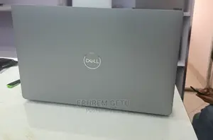 Photo - New Laptop Dell Inspiron 13 5000 16GB Intel Core I5 SSD 512GB