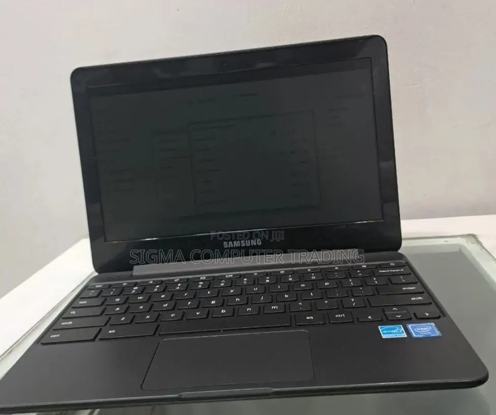 New Laptop Samsung Chromebook 3 11 4GB Intel Pentium SSD 16 GB