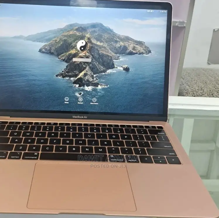 New Laptop Apple MacBook Air 2019 8GB Intel Core I5 SSD 128GB