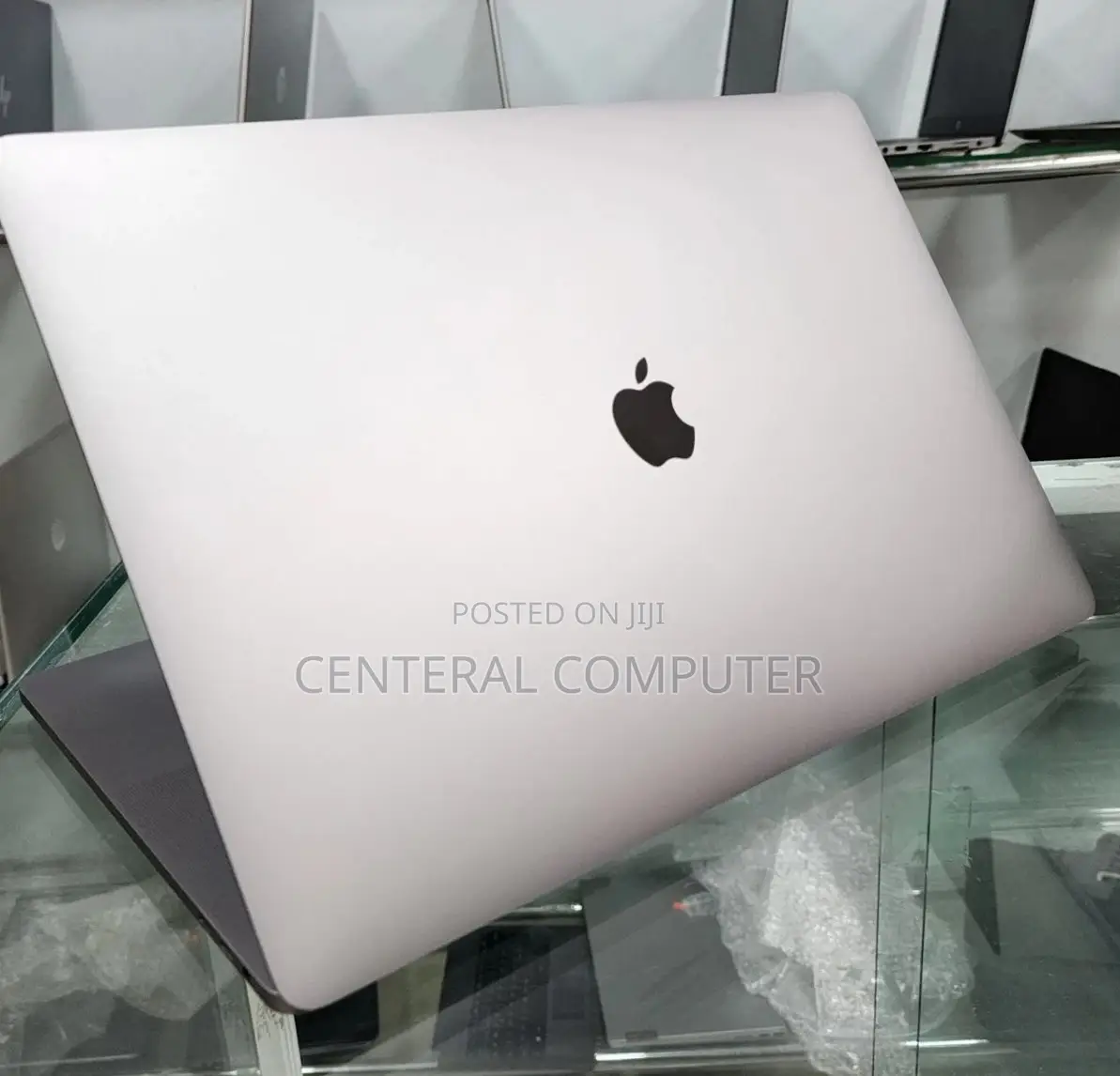 New Laptop Apple MacBook Pro 2019 16GB Intel Core I9 SSD 512GB