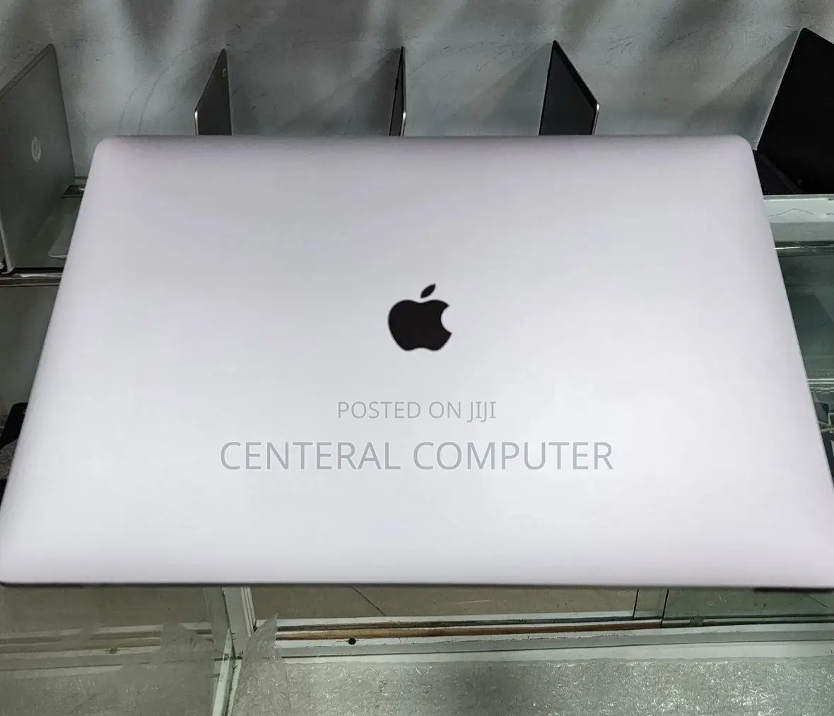 New Laptop Apple MacBook Pro 2019 16GB Intel Core I9 SSD 512GB