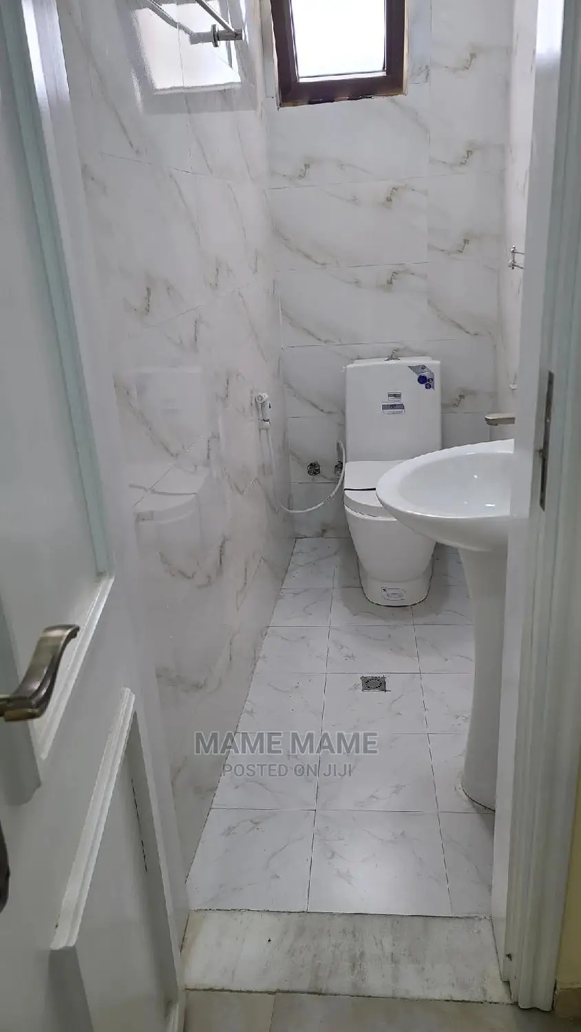 6bdrm House in Addis Abeba, Bole for sale