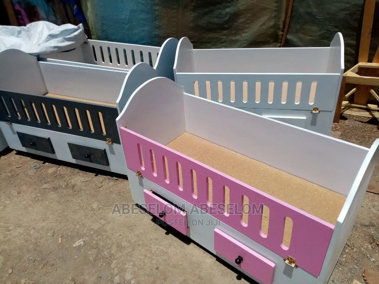 የሚያምሩ የልጆች አልጋ