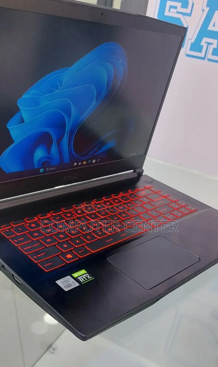 New Laptop MSI GF63 16GB Intel Core I7 SSD 512GB
