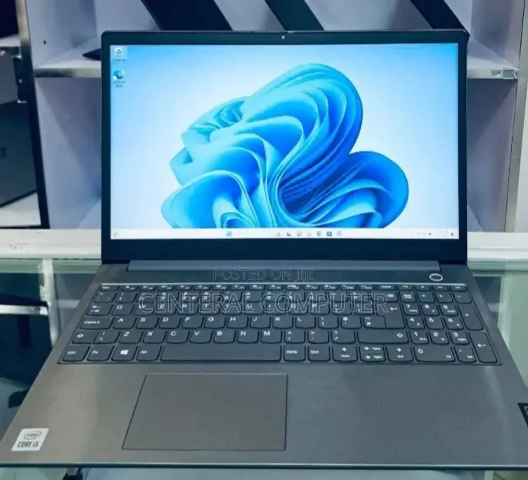 New Laptop Dell Latitude 7490 8GB Intel Core I7 SSD 512GB