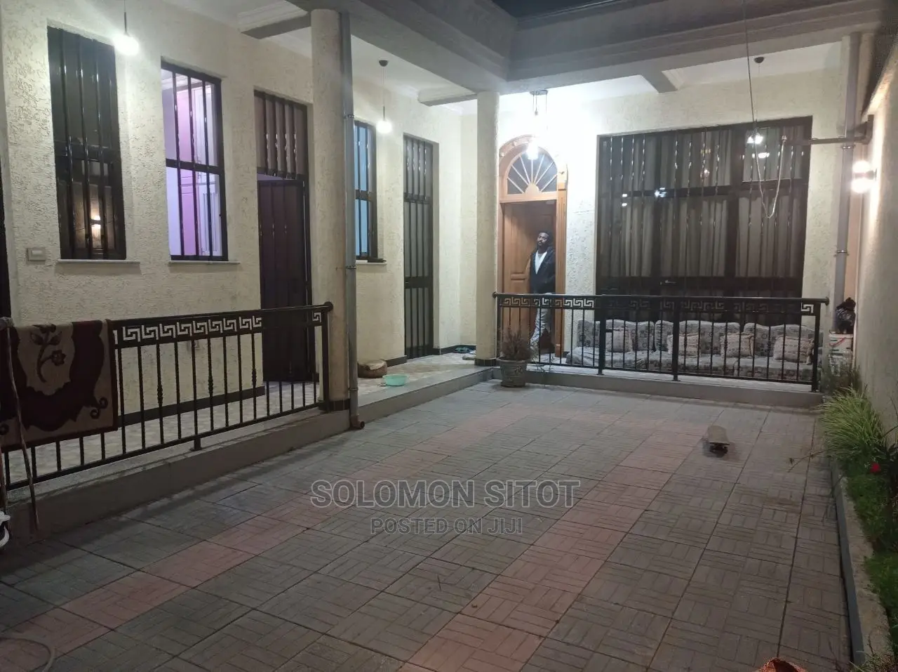 3bdrm Villa in Villa, Bole for sale