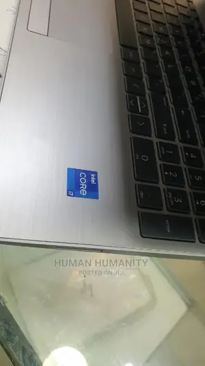 New Laptop HP 14-Dq1088wm 8GB Intel Core I7 SSD 1T