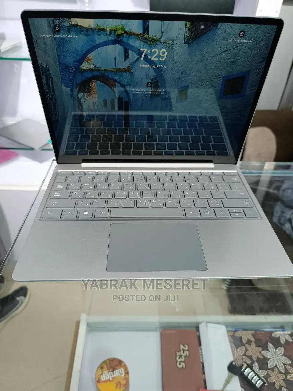 New Laptop Microsoft Surface 8GB Intel Core I5 SSD 256GB