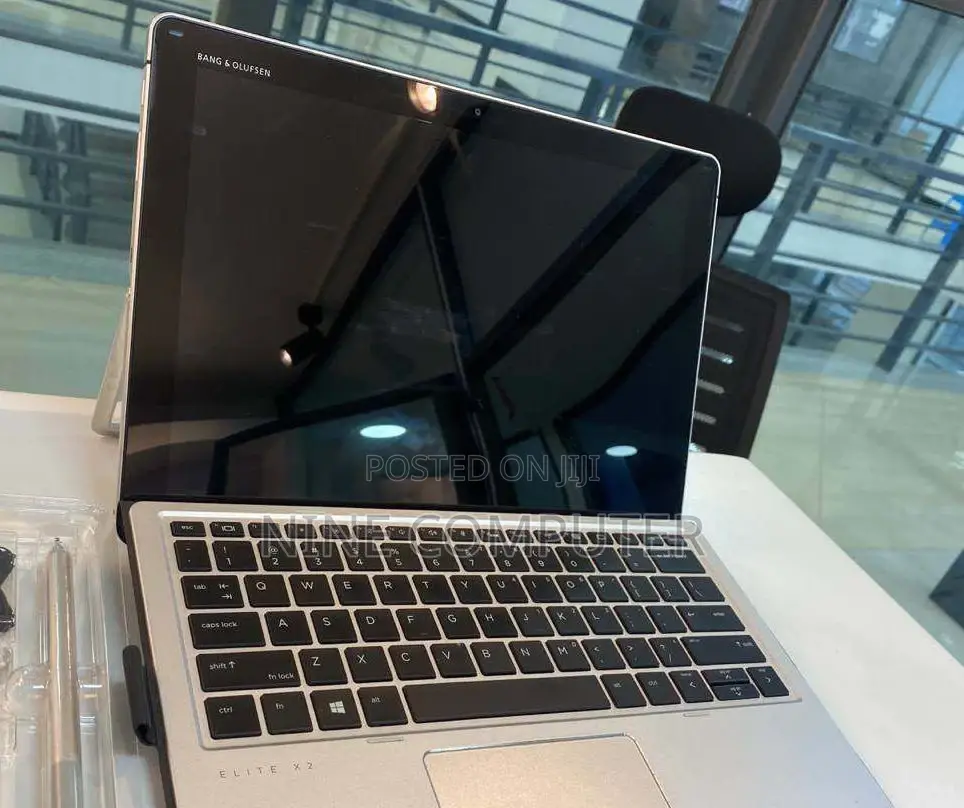 New Laptop Microsoft Surface 8GB Intel Core I5 SSD 256GB