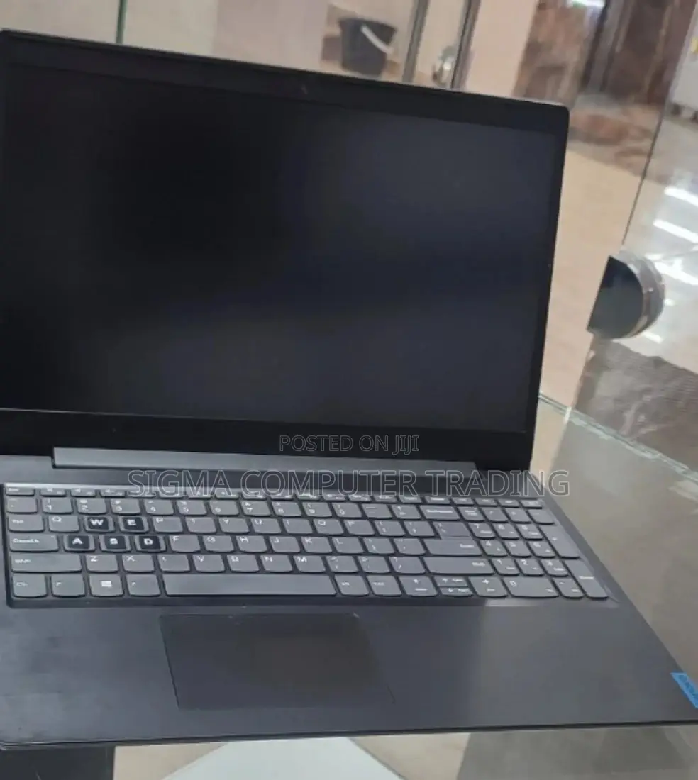 New Laptop Lenovo Ideapad 3 8GB Intel Core I5 HDD 1T