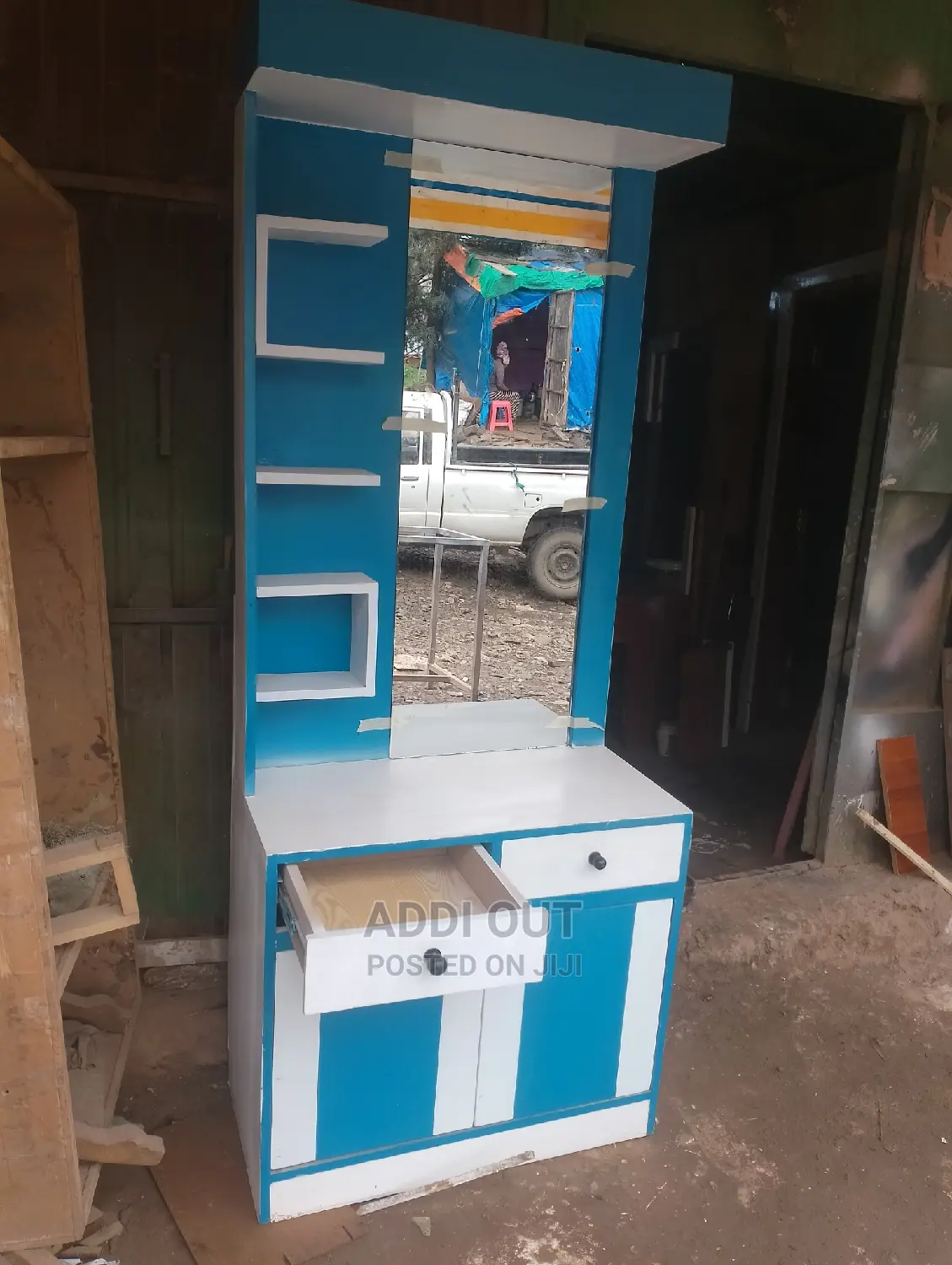 ድሬሲንግ ቴብል/Dressing