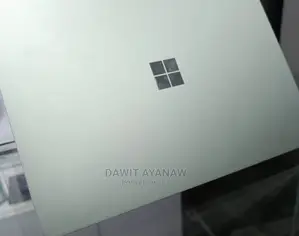 New Laptop Microsoft Surface Go 8GB Intel Core I5 SSD 256GB
