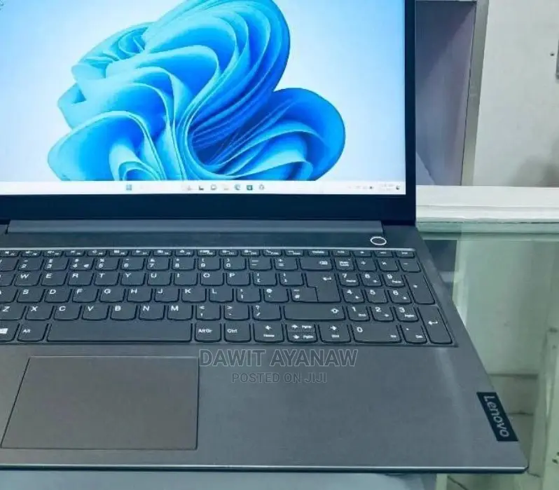 New Laptop Lenovo ThinkBook 15 8GB Intel Core I5 SSD 512GB